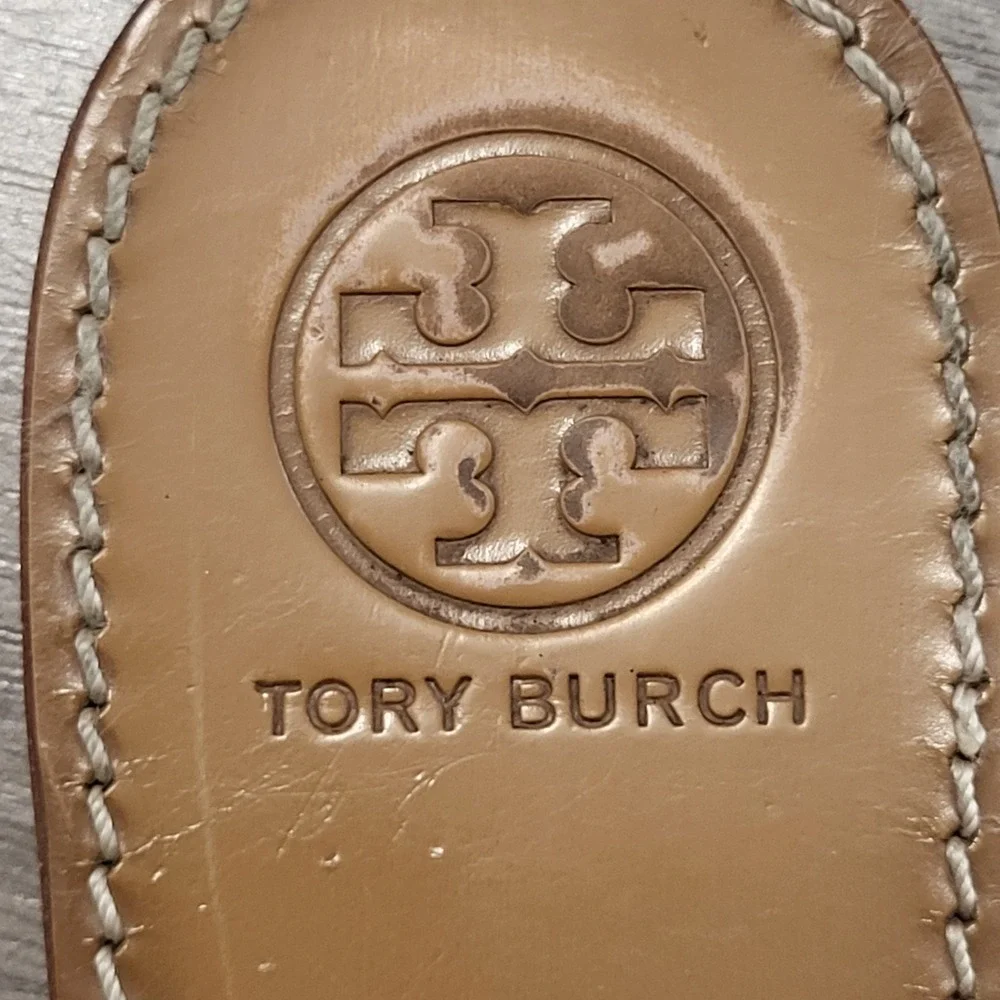 Tory Burch size 8 Metallic Silver Pewter Leather Ankle Strap Sandals Flat Logo